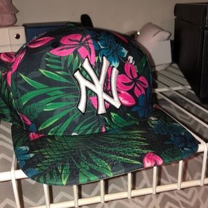 New era Yankees snap back hat